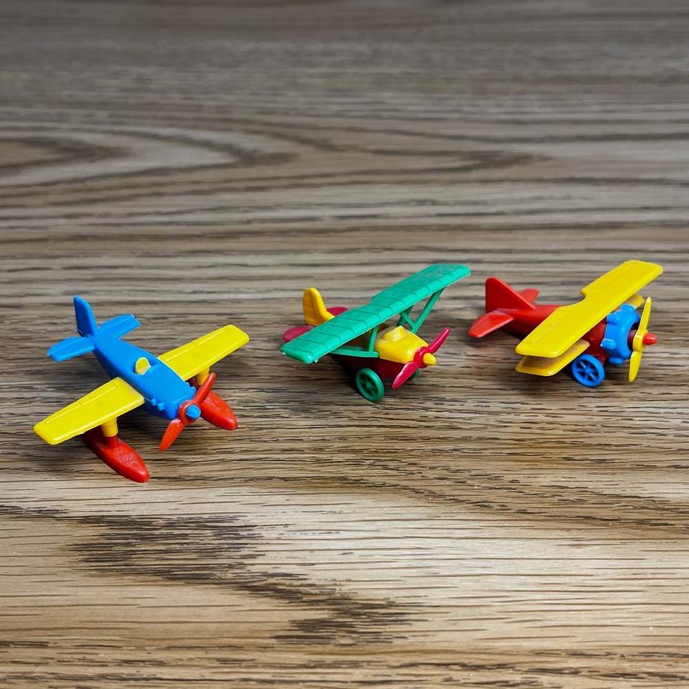 Ferrero Kinder Surprise Vintage Miniature Plastic Airplane Set Fokker Arado OS